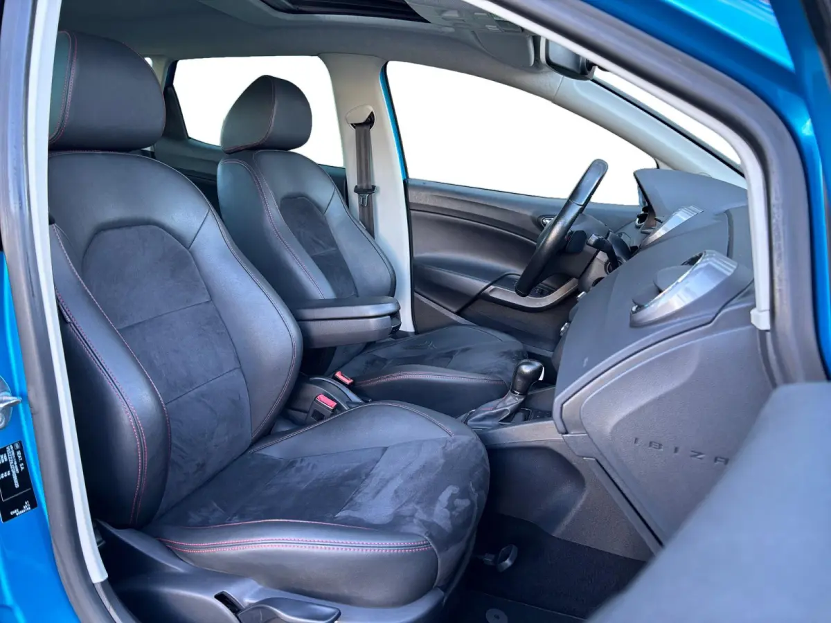 1.0 EcoTSI FR Connect ✅ Pano ✅ Leder ✅ CarPlay