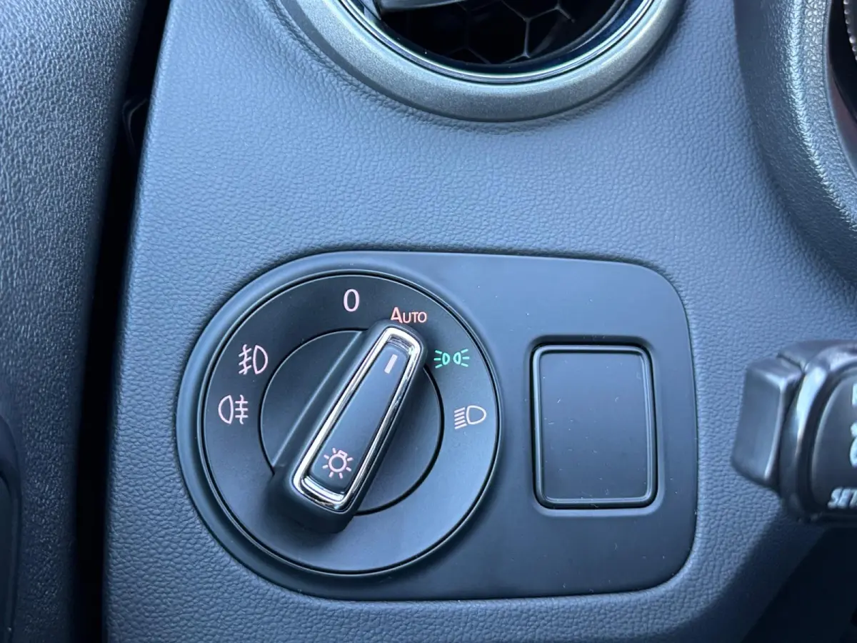 1.0 EcoTSI FR Connect ✅ Pano ✅ Leder ✅ CarPlay