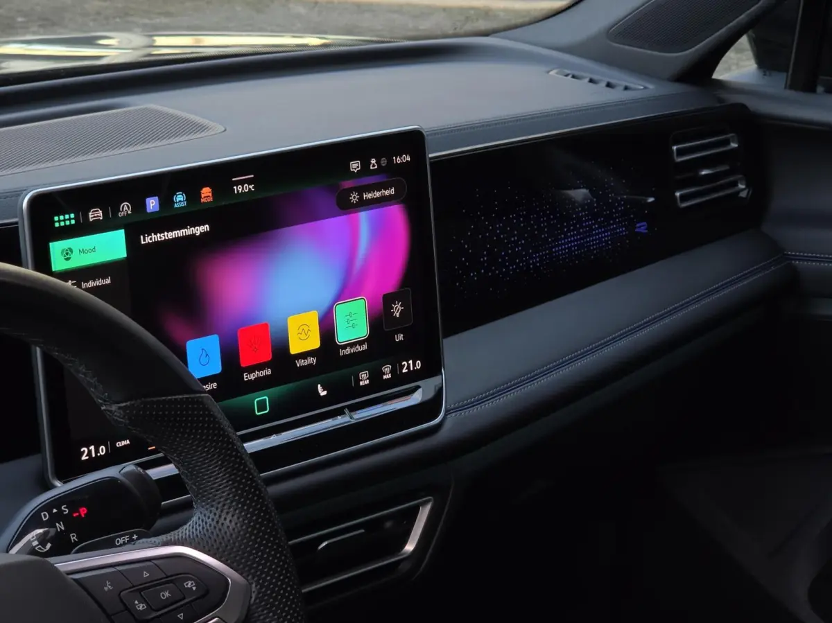 1.5 eTSI R-Line Edition|360cam|ACC|Massage|Sfeerverlichting