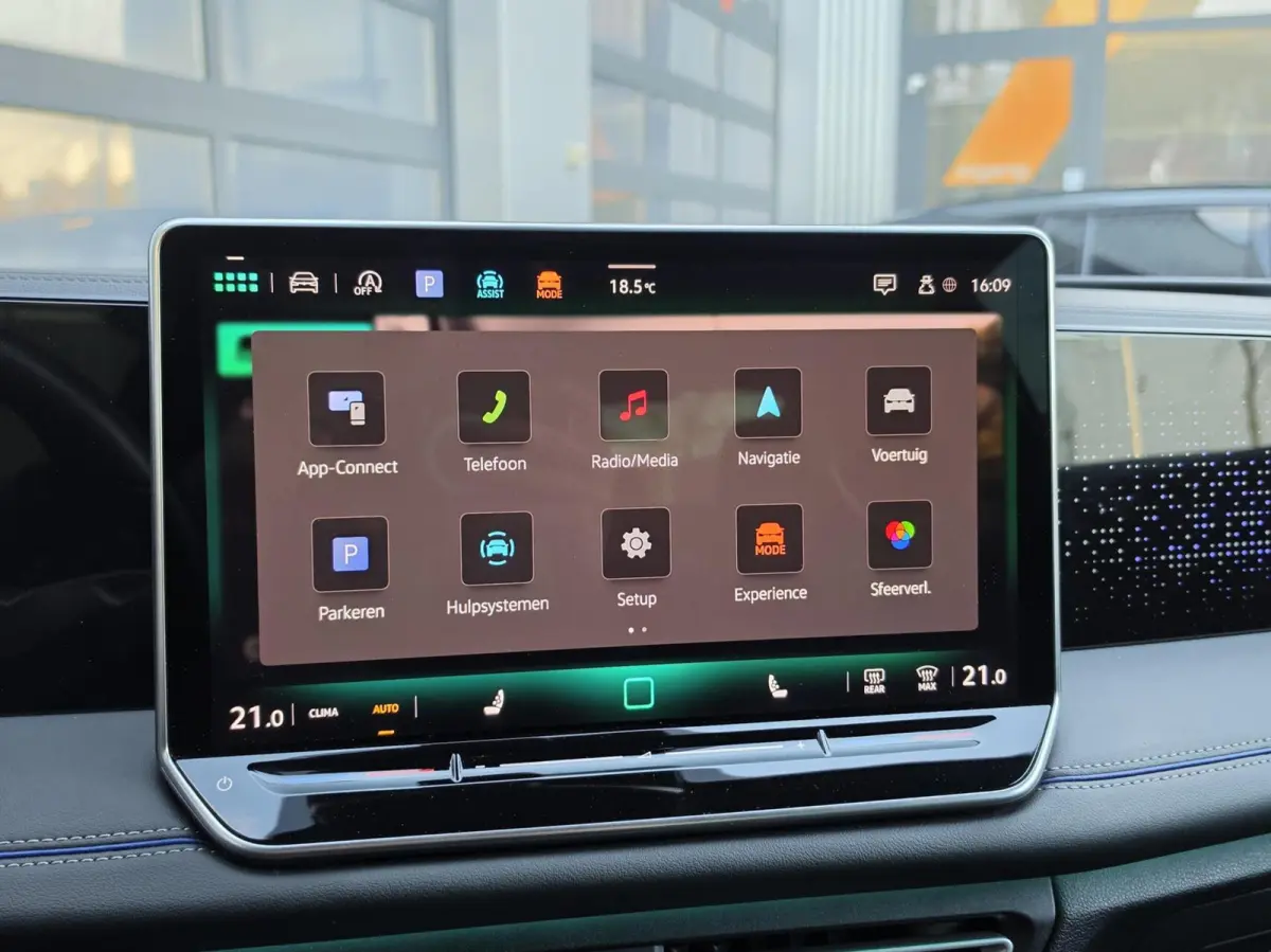 1.5 eTSI R-Line Edition|360cam|ACC|Massage|Sfeerverlichting