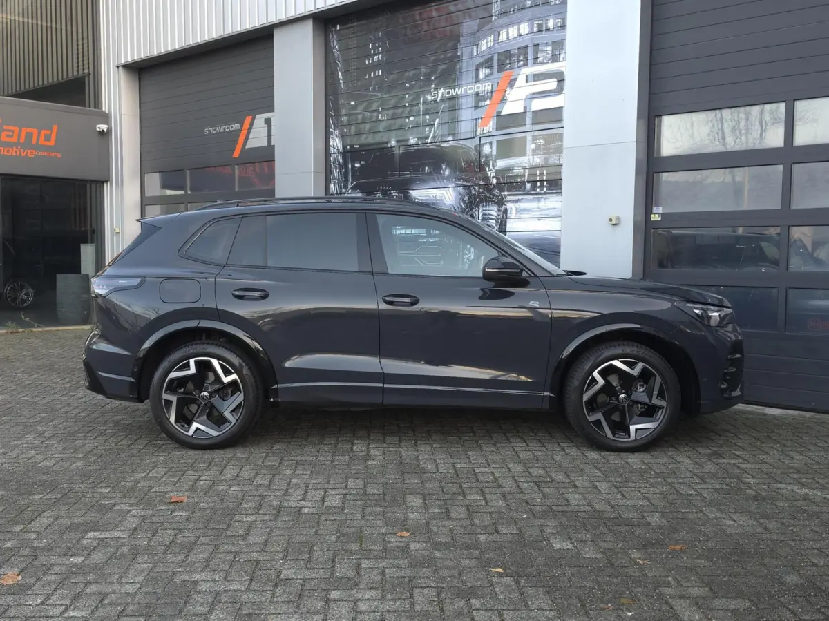 1.5 eTSI R-Line Edition|360cam|ACC|Massage|Sfeerverlichting
