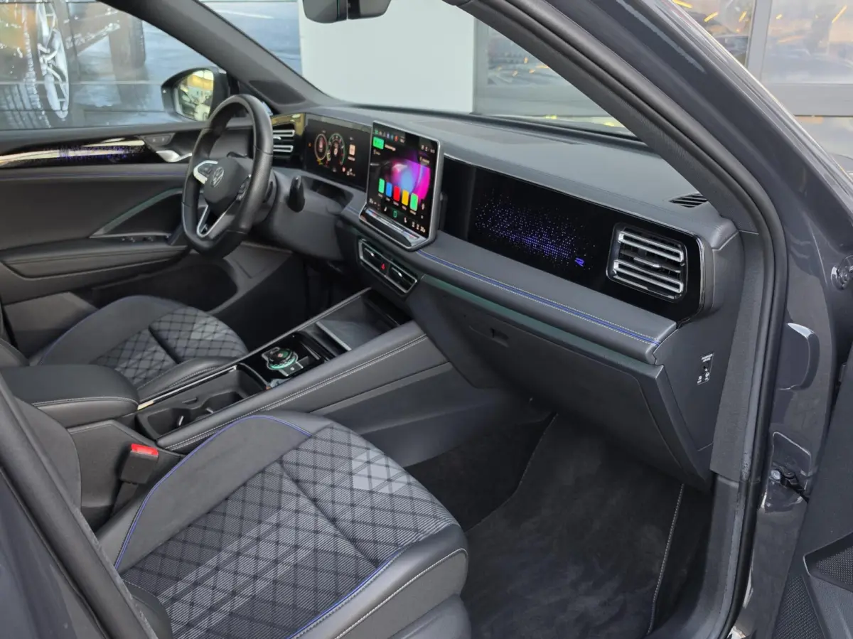 1.5 eTSI R-Line Edition|360cam|ACC|Massage|Sfeerverlichting