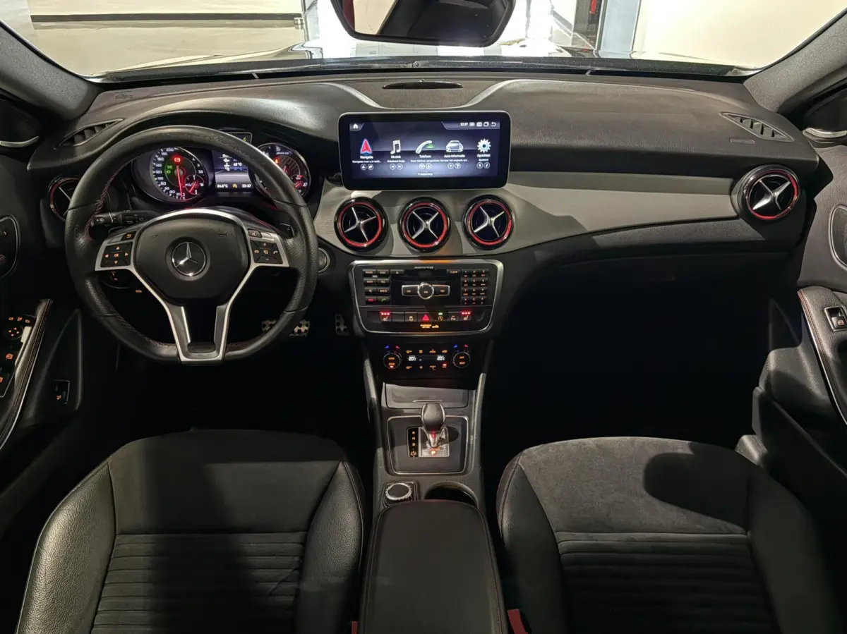 AMG 45 4MATIC |VOL|PANODAK|20 inch|H&K|Camera|Keyless|Memory|
