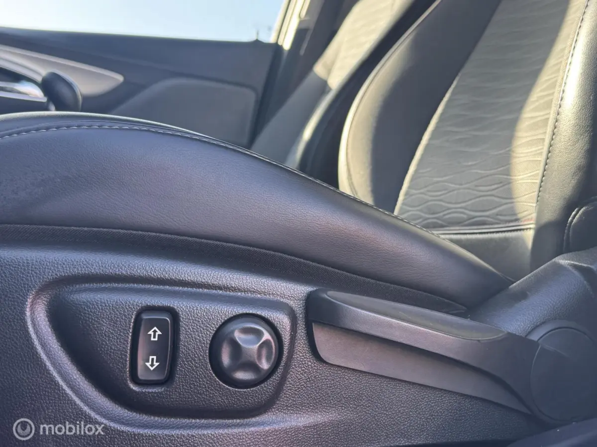 1.4 T Innovation nette auto! Parelmoer wit