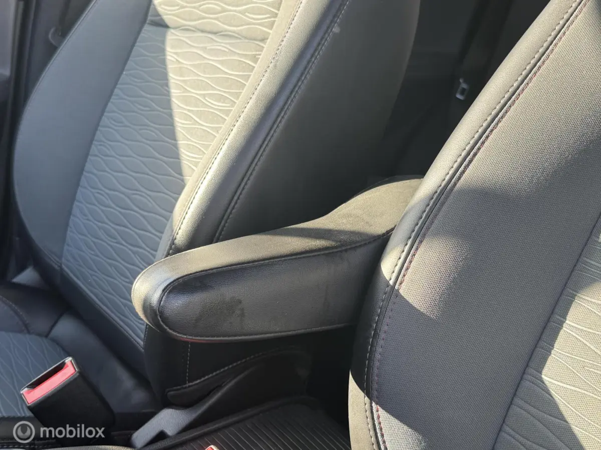 1.4 T Innovation nette auto! Parelmoer wit