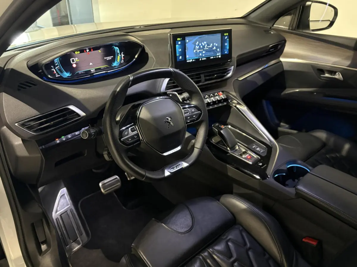 Hybrid4 300pk GT 4x4|PANODAK|Nappa Leder|360°|Massage|Focal|19 inch|ACC|Night Vision|
