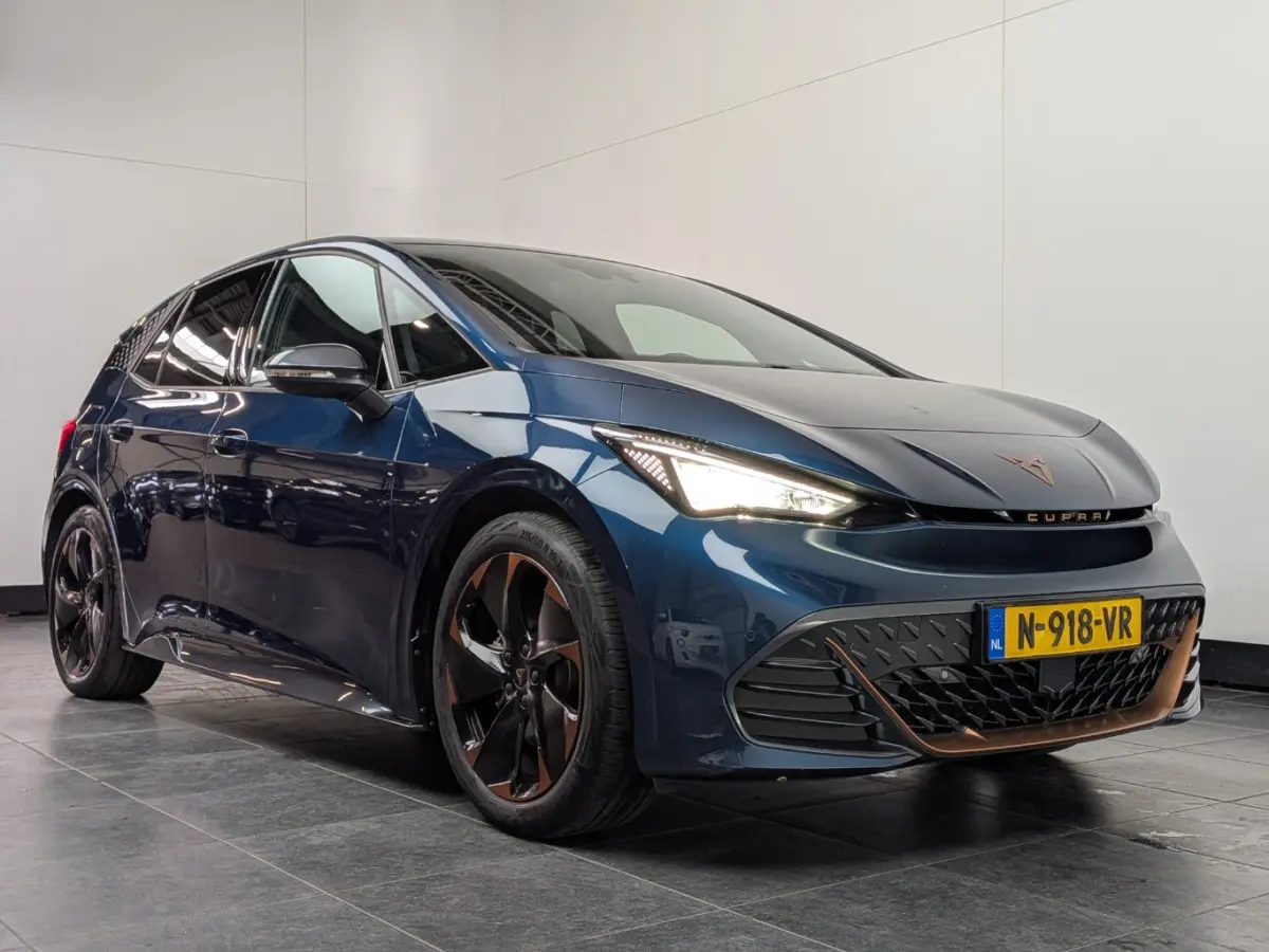 Performance One 62 kWh l Elektr. Stoel l Stoelverwarming l Camera l Park Assist l Elekt. SPiegels inklapb. l Keyless l Adapt. Cr Control l