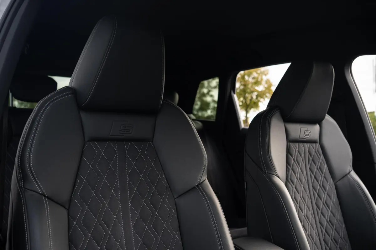 50 Quattro S-Line Competition 77 kWh|BTW|RS Interieur|Nardo Moonstone Grey|Org NL NAP|1 Eig|Head Up|Leder|CarPlay|Led Matrix|ACC|Dealer Onderhouden