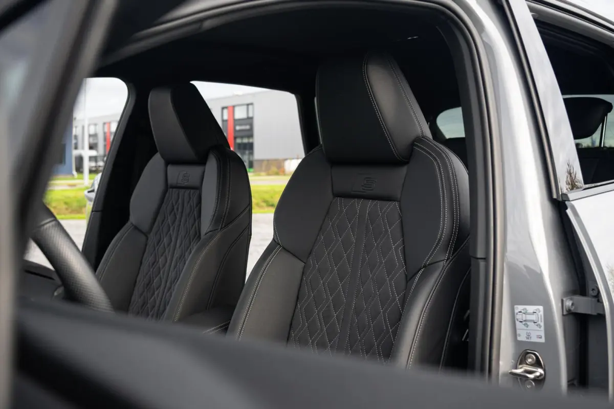50 Quattro S-Line Competition 77 kWh|BTW|RS Interieur|Nardo Moonstone Grey|Org NL NAP|1 Eig|Head Up|Leder|CarPlay|Led Matrix|ACC|Dealer Onderhouden