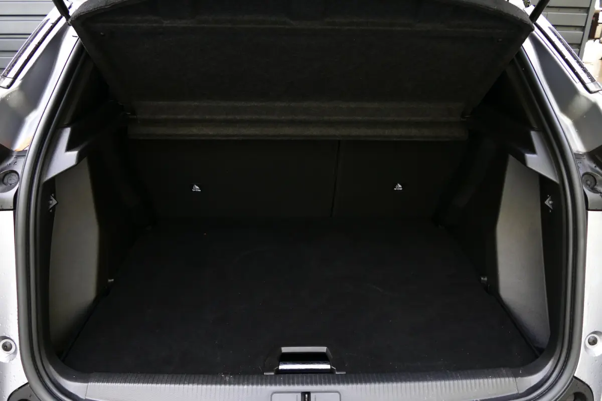 EV 50KWH 136PK GT / CAMERA / SOH 100% / STOELVERWARMING / KEYLESS / FULL-LED / NAVI / CLIMA / PDC / BLUETOOTH / ADAPT. CRUISECONTROL / 1E EIGENAAR / SCHITTERENDE STAAT !!