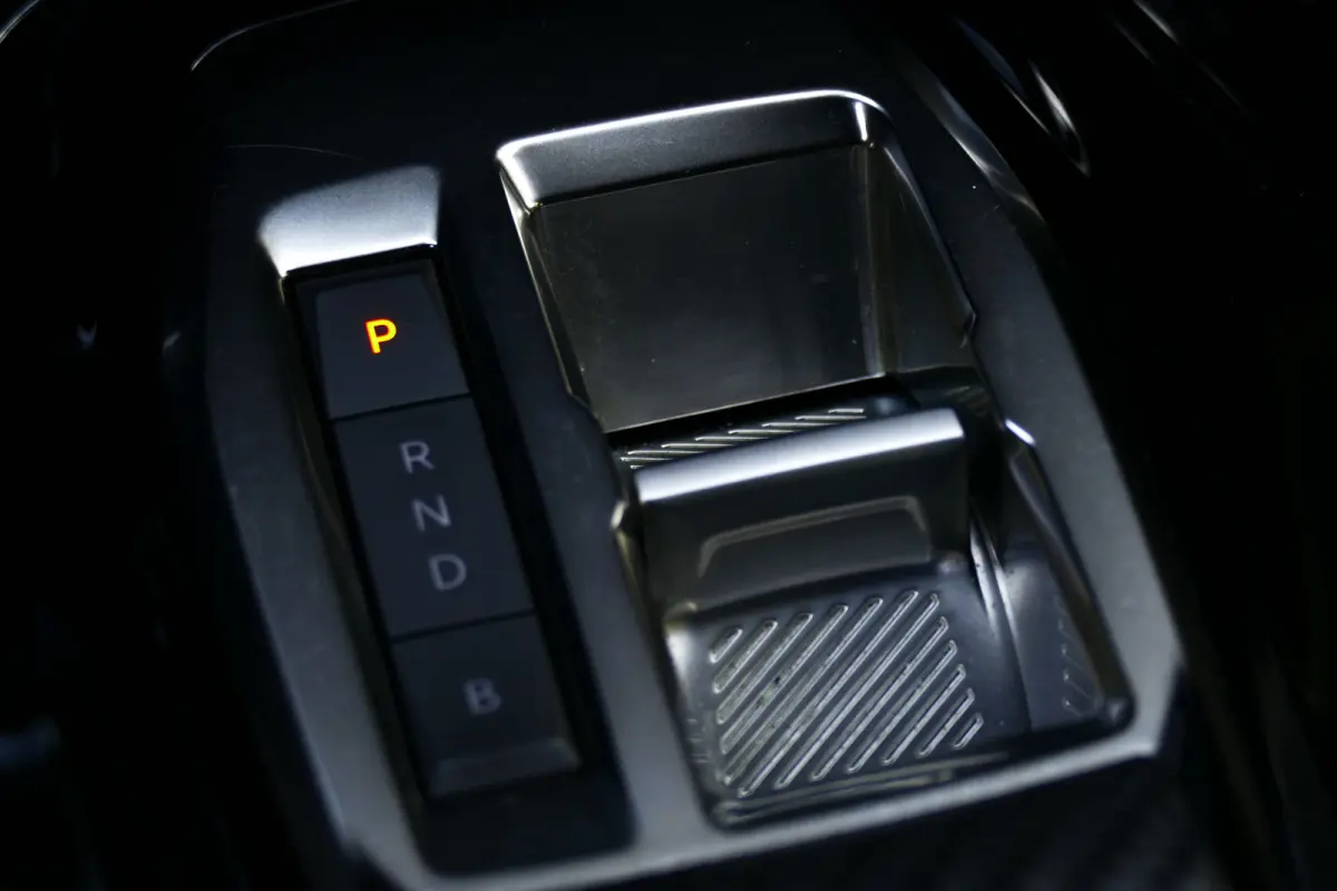 EV 50KWH 136PK GT / CAMERA / SOH 100% / STOELVERWARMING / KEYLESS / FULL-LED / NAVI / CLIMA / PDC / BLUETOOTH / ADAPT. CRUISECONTROL / 1E EIGENAAR / SCHITTERENDE STAAT !!