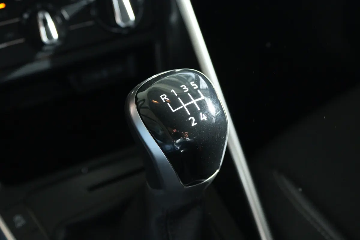 1.0 TSI Life Edition | Adapt. Cruise | Camera | Carplay | Navigatie | LED | LMV | Airco | Virtual Cockpit |