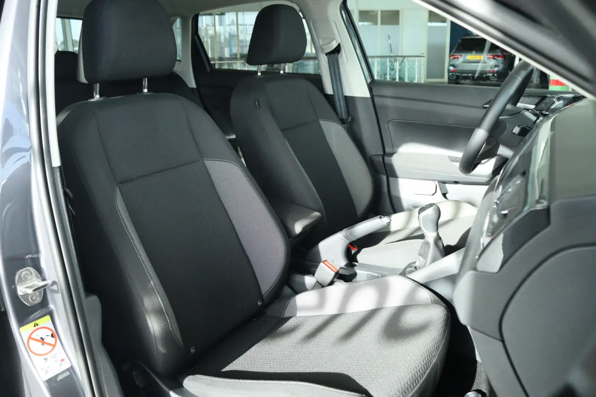 1.0 TSI Life Edition | Adapt. Cruise | Camera | Carplay | Navigatie | LED | LMV | Airco | Virtual Cockpit |