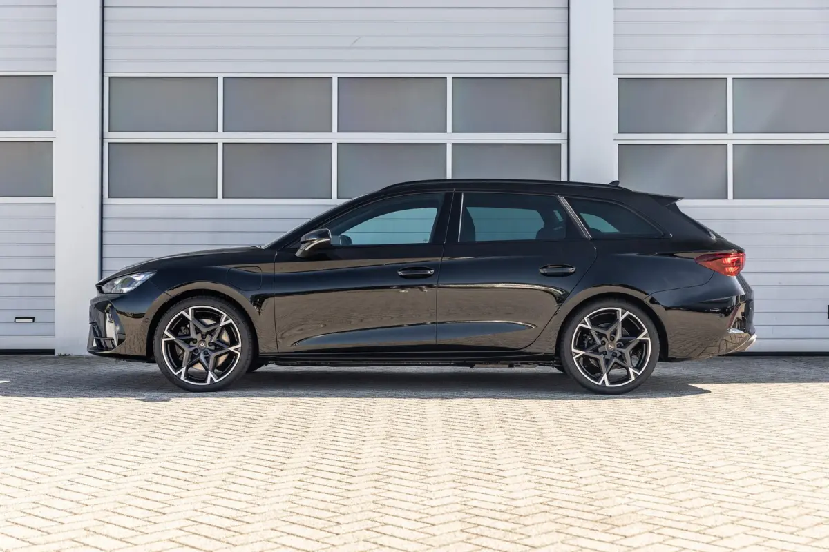 1.5 TSI e-Hybrid 272pk VZ Performance | Trekhaak | Sennheiser