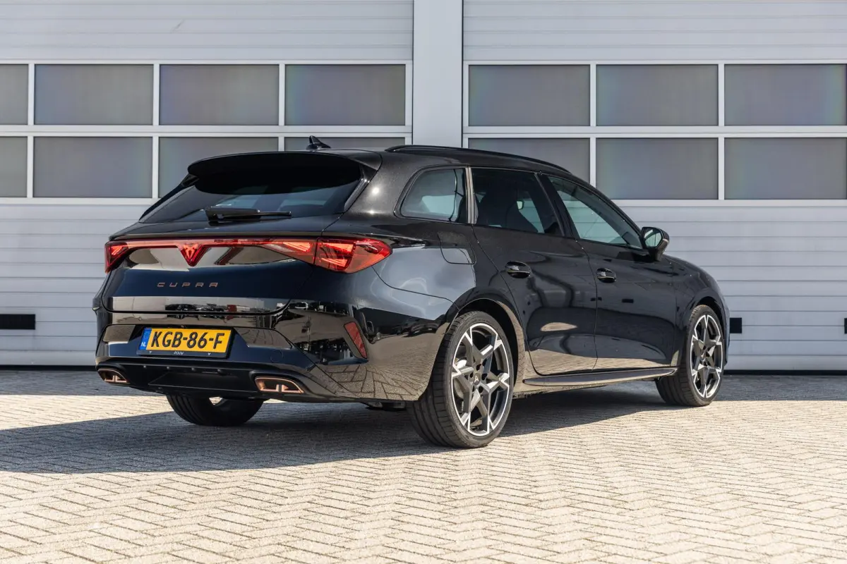 1.5 TSI e-Hybrid 272pk VZ Performance | Trekhaak | Sennheiser