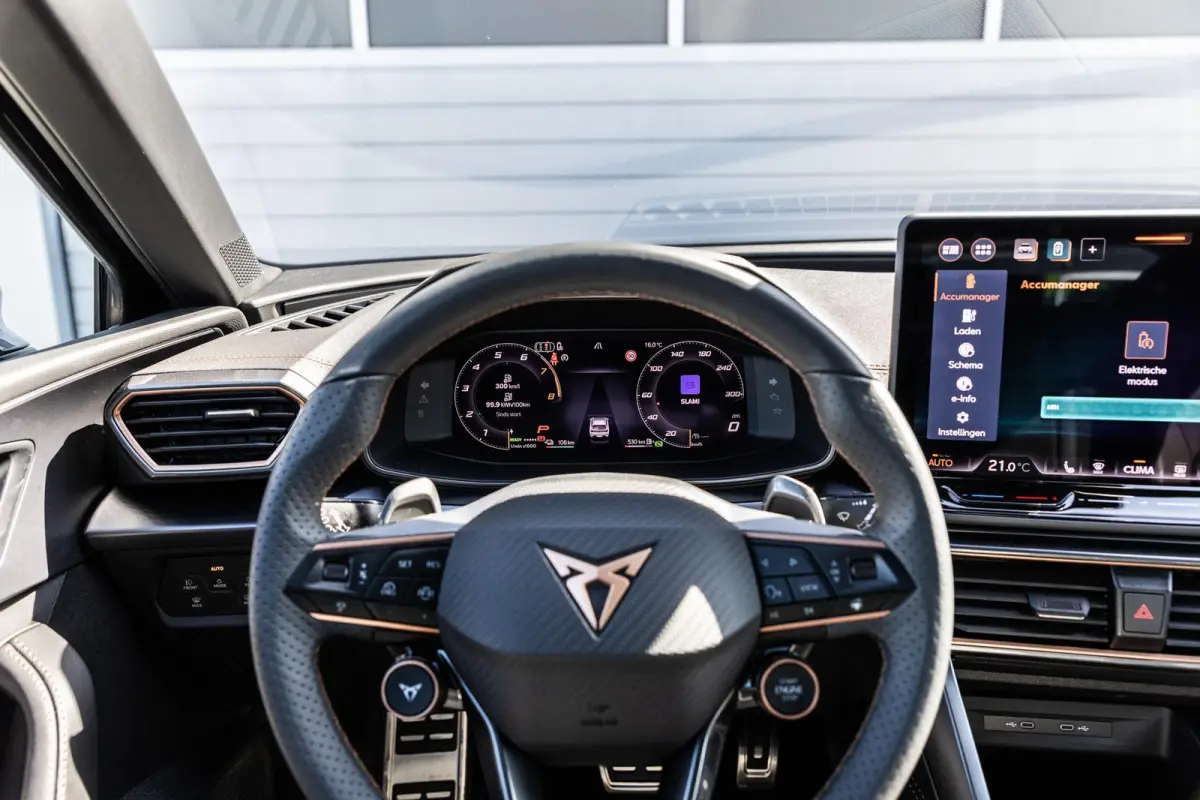 1.5 TSI e-Hybrid 272pk VZ Performance | Trekhaak | Sennheiser