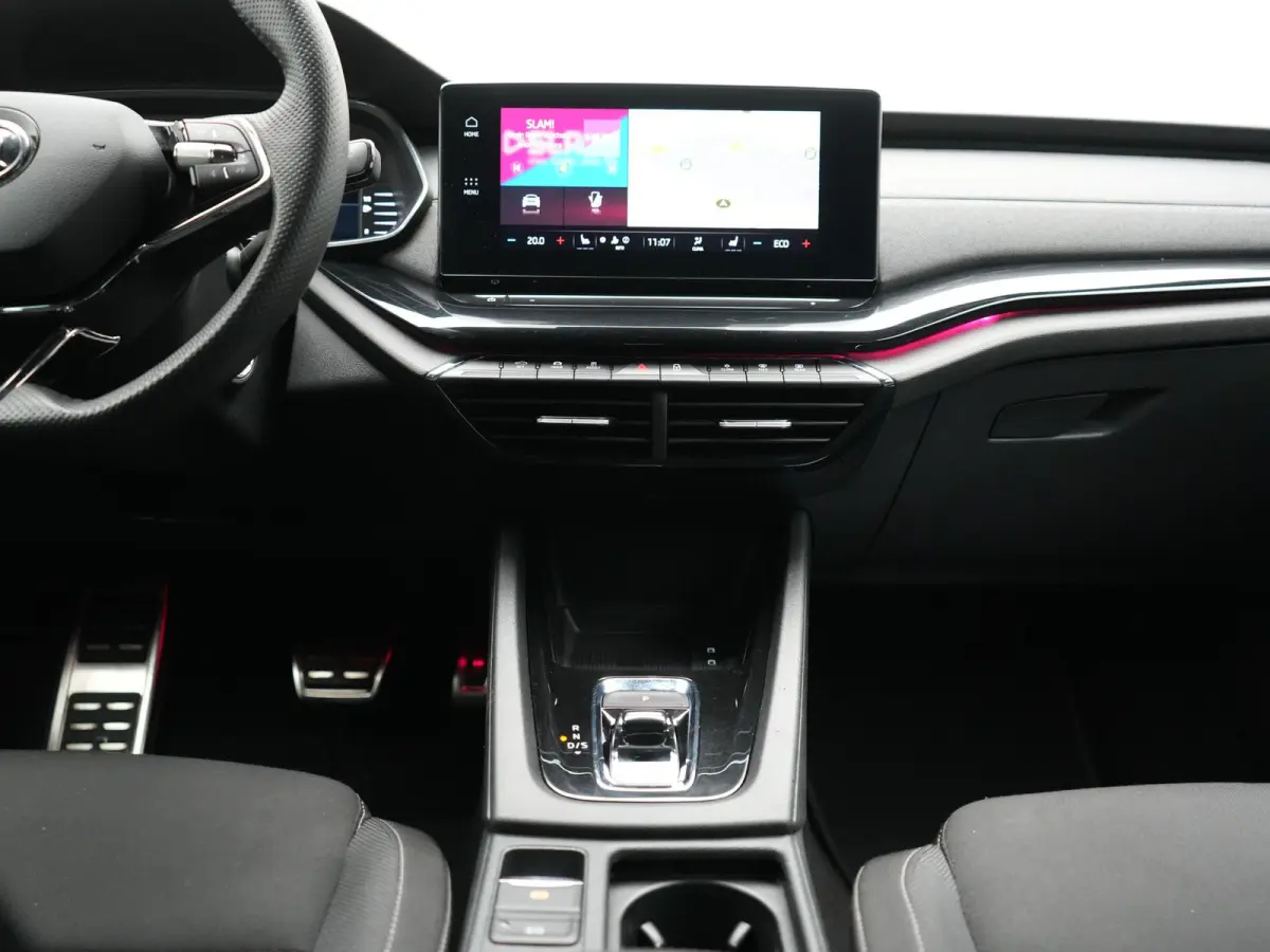 1.4 TSI iV PHEV Sportline 204pk Dealer O.H | SOH 94,2% | Adaptive Cruise | Crystal LED | Camera | Head Up | Sportstoelen Verwarmd | Keyless | Apple Carplay | Navigatie | Sfeerverlichting | V