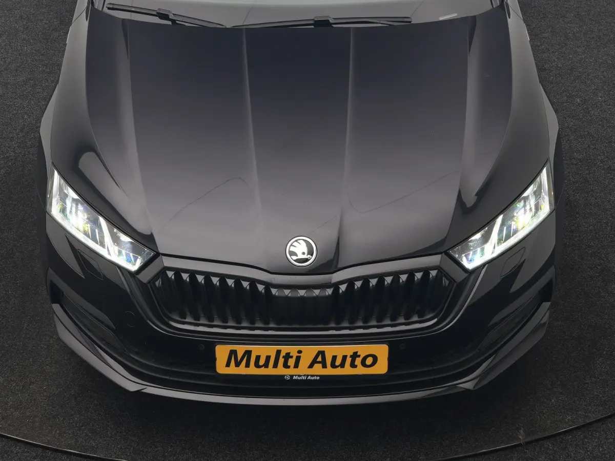 1.4 TSI iV PHEV Sportline 204pk Dealer O.H | SOH 94,2% | Adaptive Cruise | Crystal LED | Camera | Head Up | Sportstoelen Verwarmd | Keyless | Apple Carplay | Navigatie | Sfeerverlichting | V
