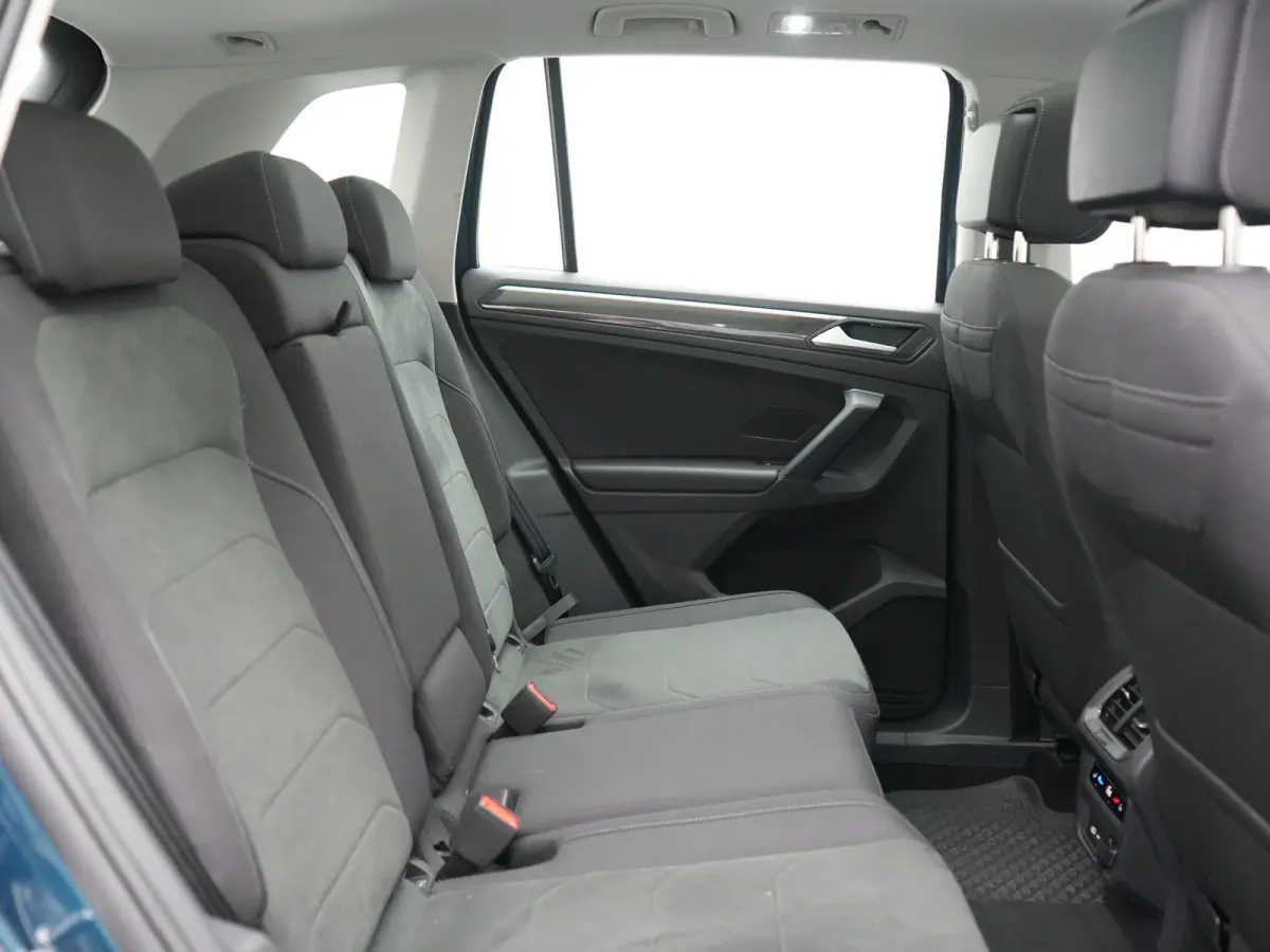 1.4 TSI eHybrid Elegance 245pk Dealer O.H | SOH 90% | Panodak | Adaptive Cruise | 360 Camera | Head Up | IQ Light | Alcantara Sportstoelen Massage & Verwarmd | BLIS | Keyless | Apple Carplay
