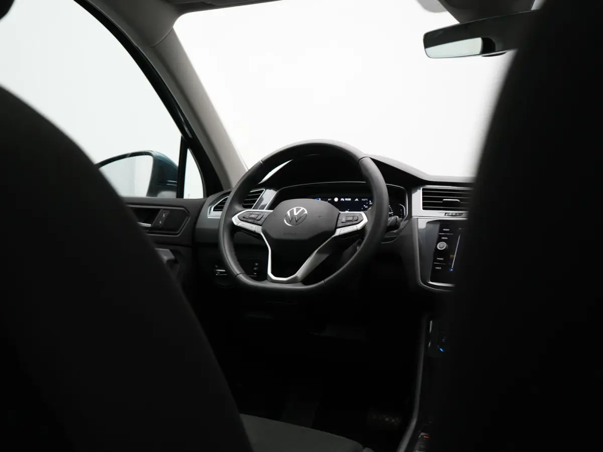 1.4 TSI eHybrid Elegance 245pk Dealer O.H | SOH 90% | Panodak | Adaptive Cruise | 360 Camera | Head Up | IQ Light | Alcantara Sportstoelen Massage & Verwarmd | BLIS | Keyless | Apple Carplay
