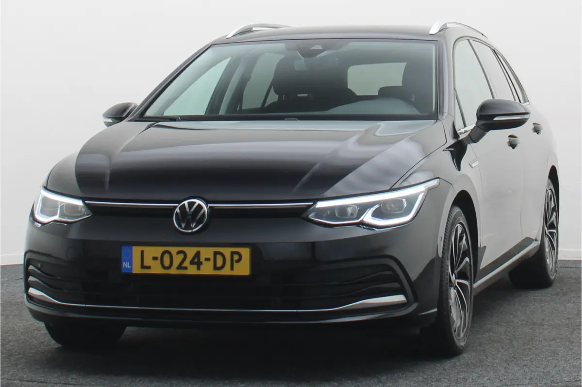 1.5 TSI Style Virtual Cockpit, ACC, Apple CarPlay, IQ-Light, Memory, Keyless, Trekhaak, 17"