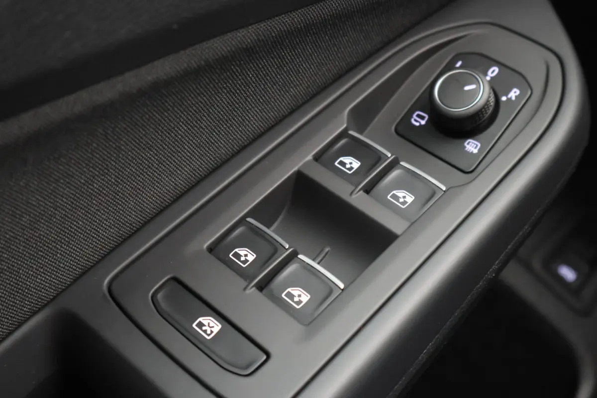 1.5 TSI Style Virtual Cockpit, ACC, Apple CarPlay, IQ-Light, Memory, Keyless, Trekhaak, 17"