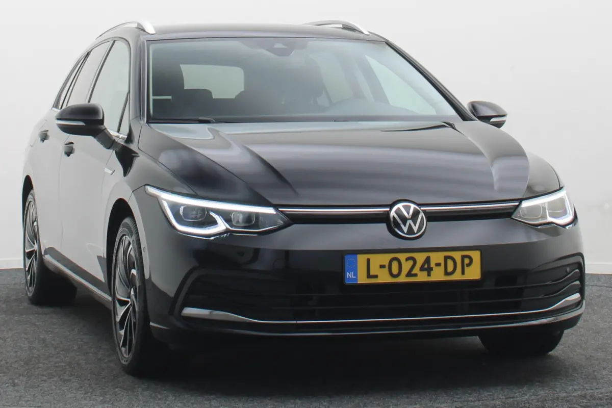 1.5 TSI Style Virtual Cockpit, ACC, Apple CarPlay, IQ-Light, Memory, Keyless, Trekhaak, 17"