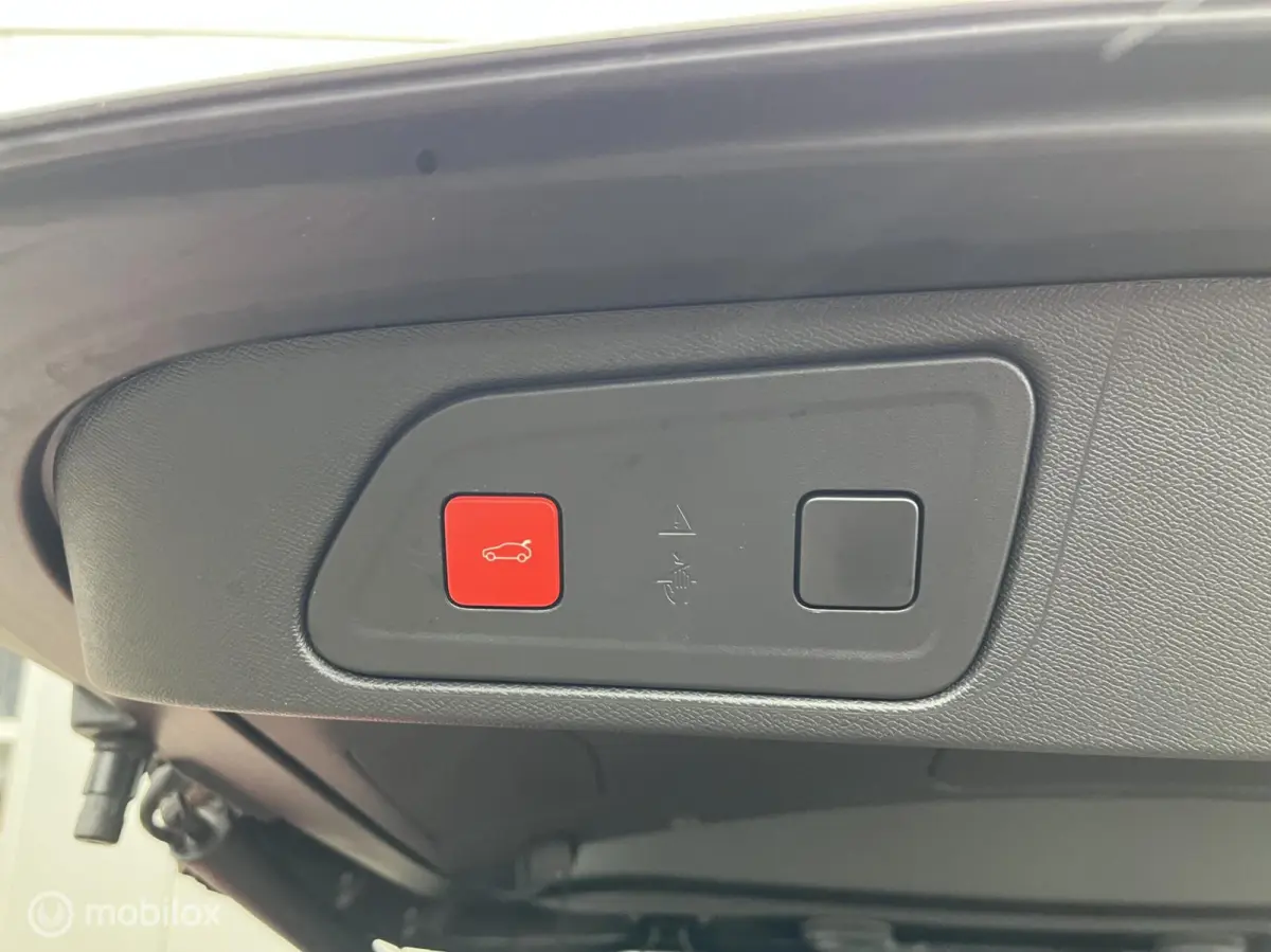 1.6 Plug-in Hybrid 225 SHINE/PANODAK/TREKH/NAVI/LEER