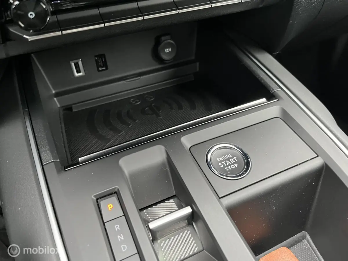 1.6 Plug-in Hybrid 225 SHINE/PANODAK/TREKH/NAVI/LEER