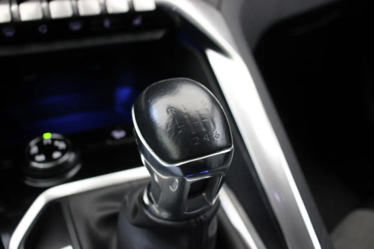 1.2 PureTech Allure 7 Persoons - Digitaal Cockpit, Carplay, Adapt. Cruise, Stoelverw. Trekhaak