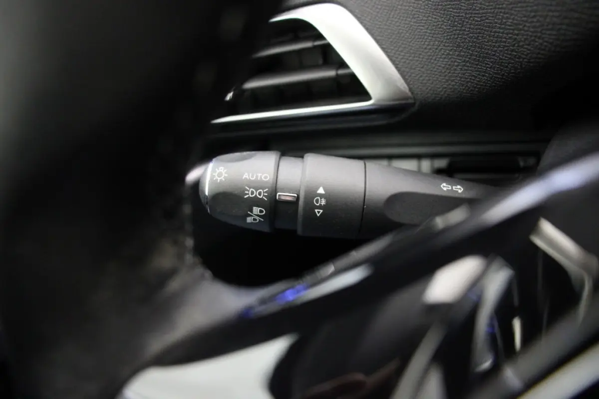 1.2 PureTech Allure 7 Persoons - Digitaal Cockpit, Carplay, Adapt. Cruise, Stoelverw. Trekhaak