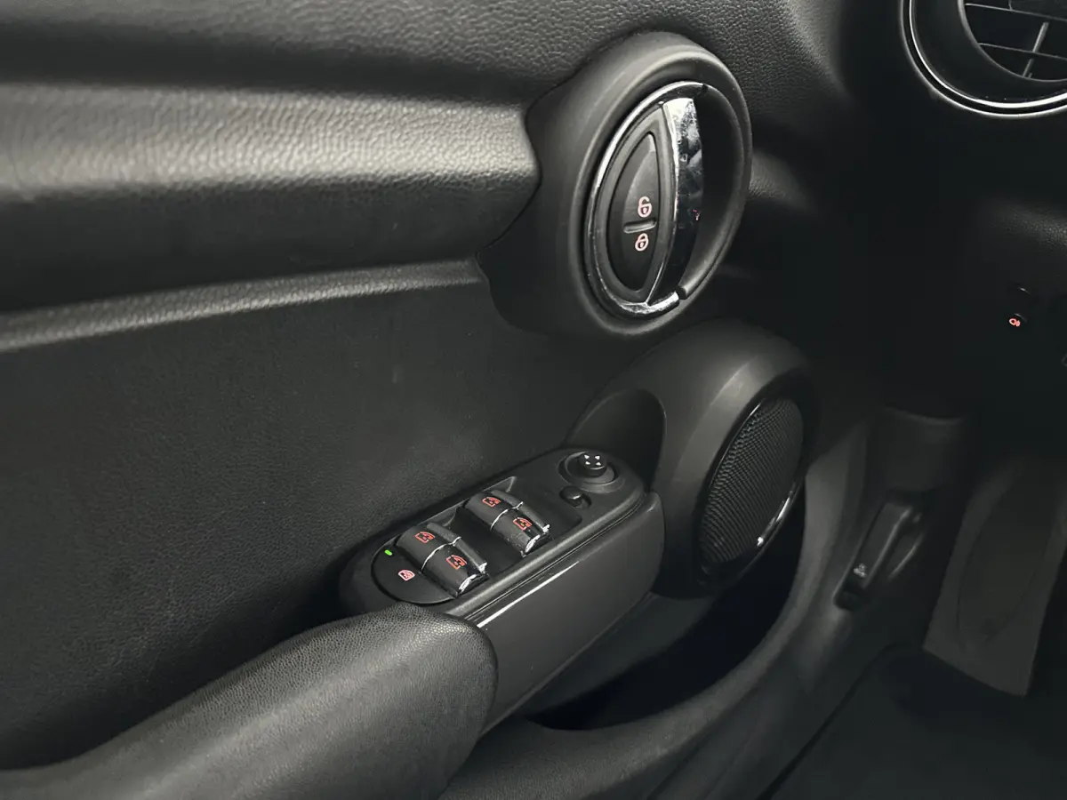 1.5 One D Business *NAVI-FULLMAP | AIRCO | CRUISE | PDC | COMFORT-SEATS | 16''ALU*
