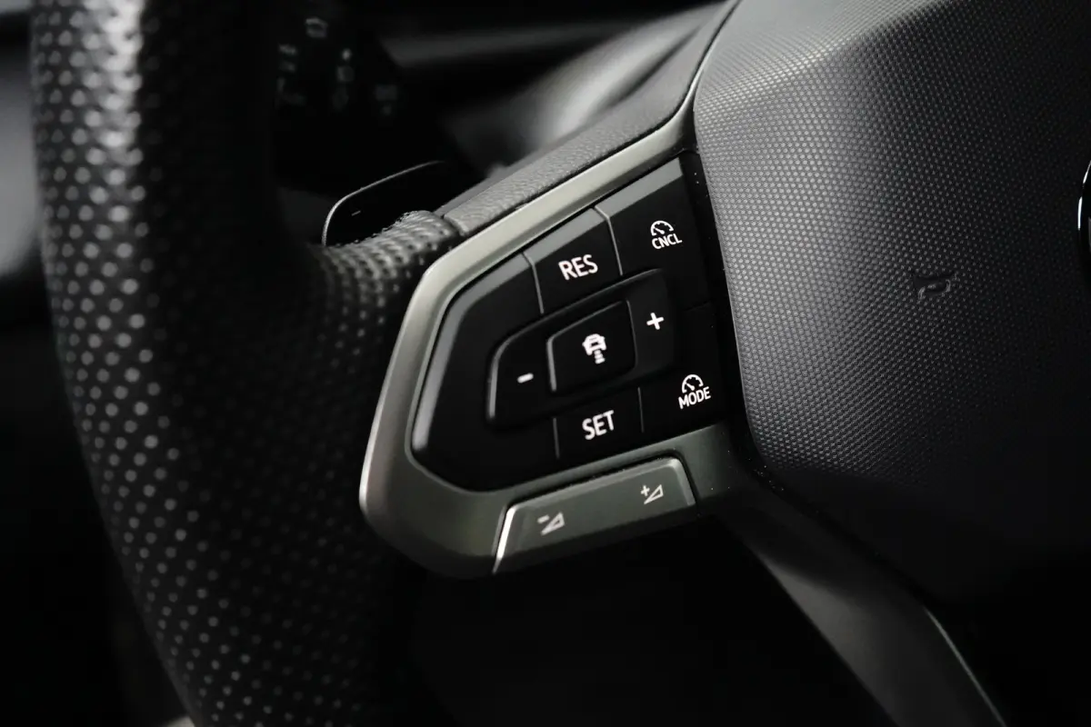 1.5 eTSI 150PK DSG-7 MHEV R-Line | TREKHAAK | AUTO A. KLEP | CAMERA | 18 INCH | NAVIGATIE | STOEL + STUURVERW. | APP CONNECT