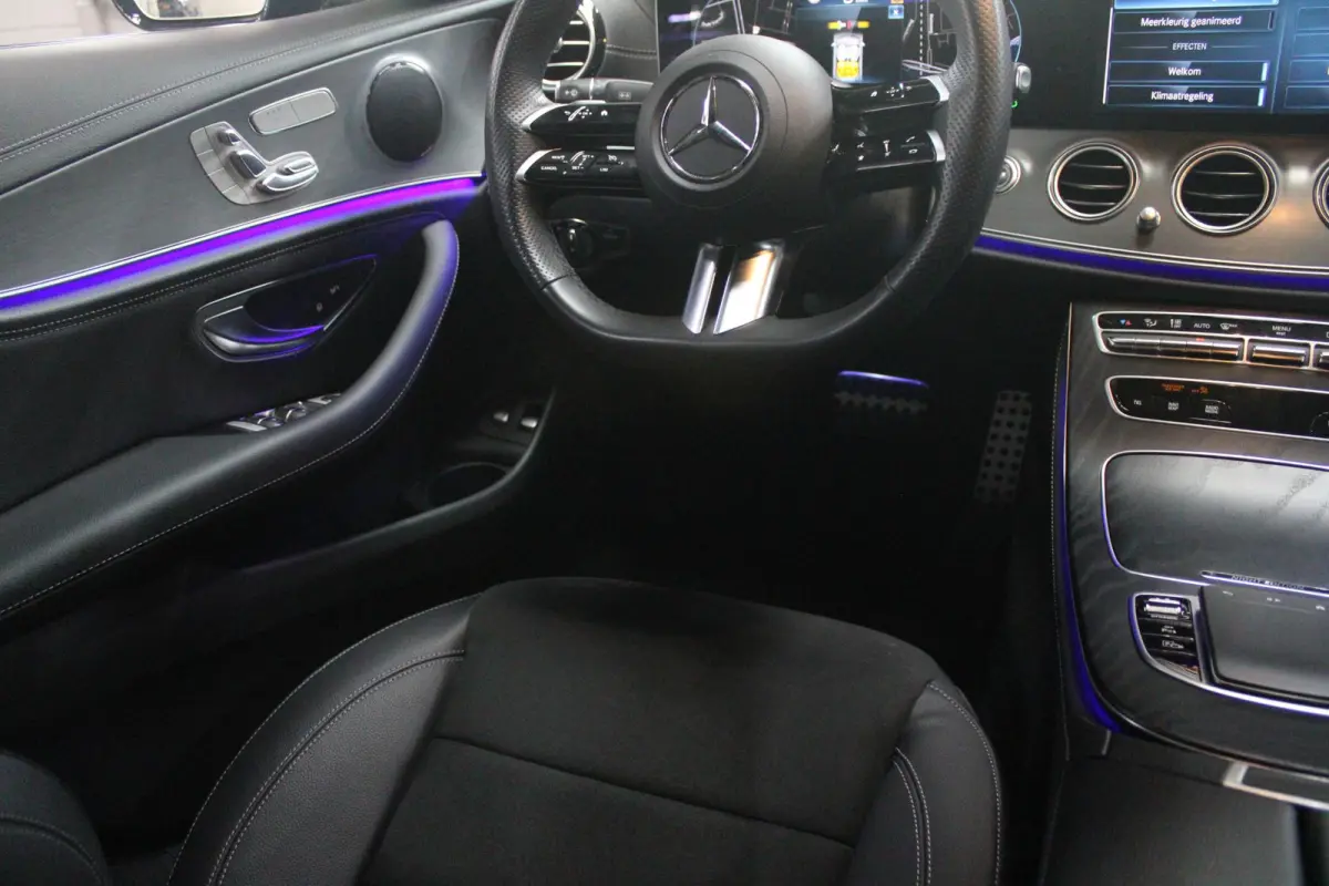 300e 320PK BUSINESS SOLUTION AMG NIGHT EDITION | MULTISPAAKS AMG VELGEN | 360° CAMERA | | TREKHAAK | MULTIBEAM MATRIX LED KOPLAMPEN | LED ACHTERLICHTEN | ELEKTRISCH VERSTELBARE VOORSTOELEN 