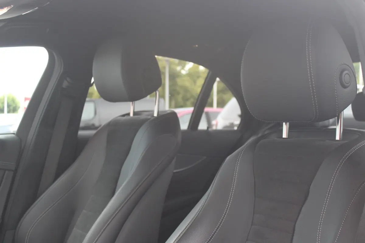 300e 320PK BUSINESS SOLUTION AMG NIGHT EDITION | MULTISPAAKS AMG VELGEN | 360° CAMERA | | TREKHAAK | MULTIBEAM MATRIX LED KOPLAMPEN | LED ACHTERLICHTEN | ELEKTRISCH VERSTELBARE VOORSTOELEN 