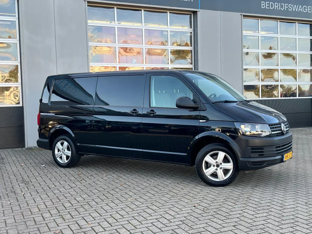 2.0 TDI L2H1 > Trekhaak/Cruise control/17 inch