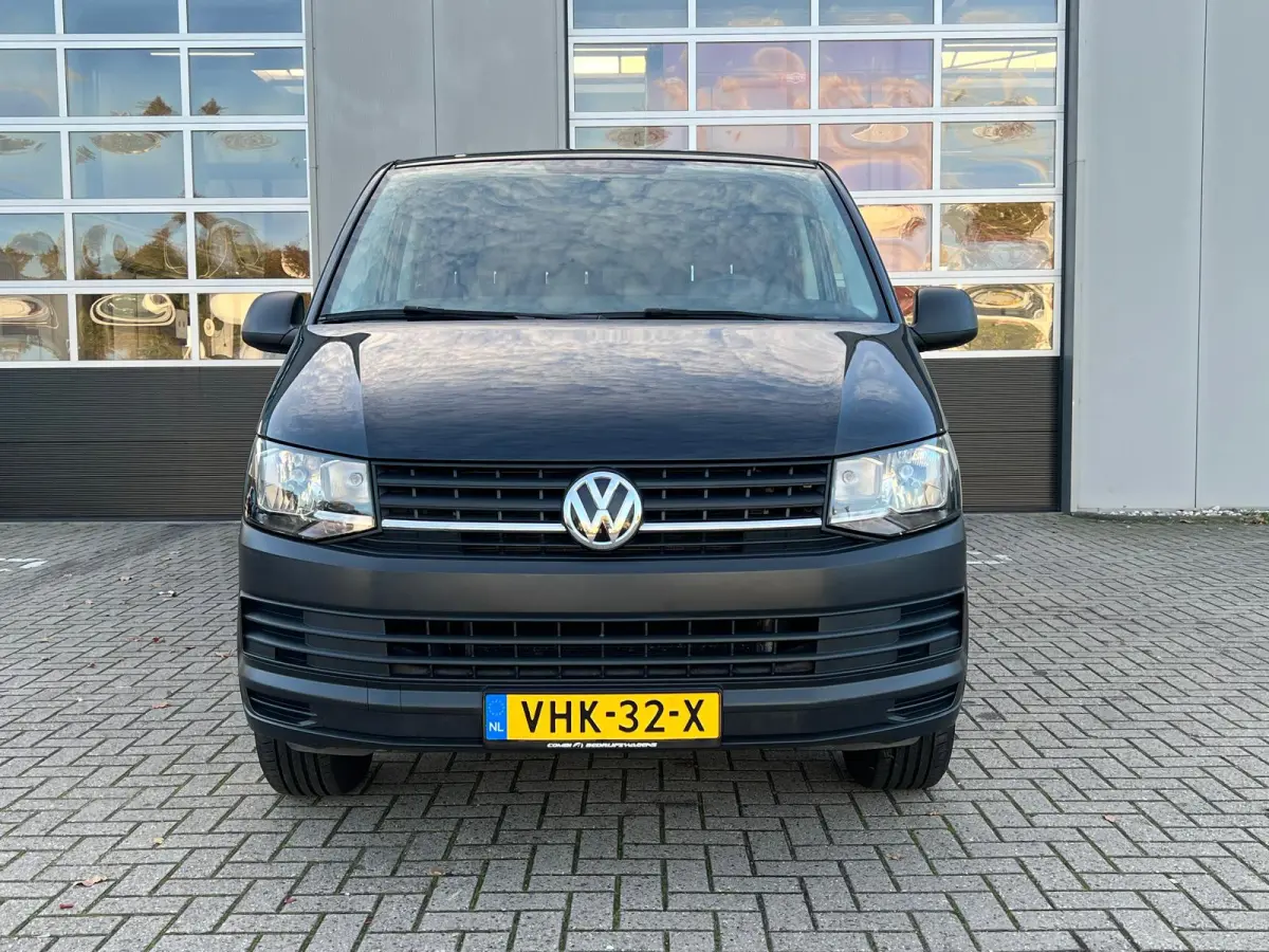 2.0 TDI L2H1 > Trekhaak/Cruise control/17 inch