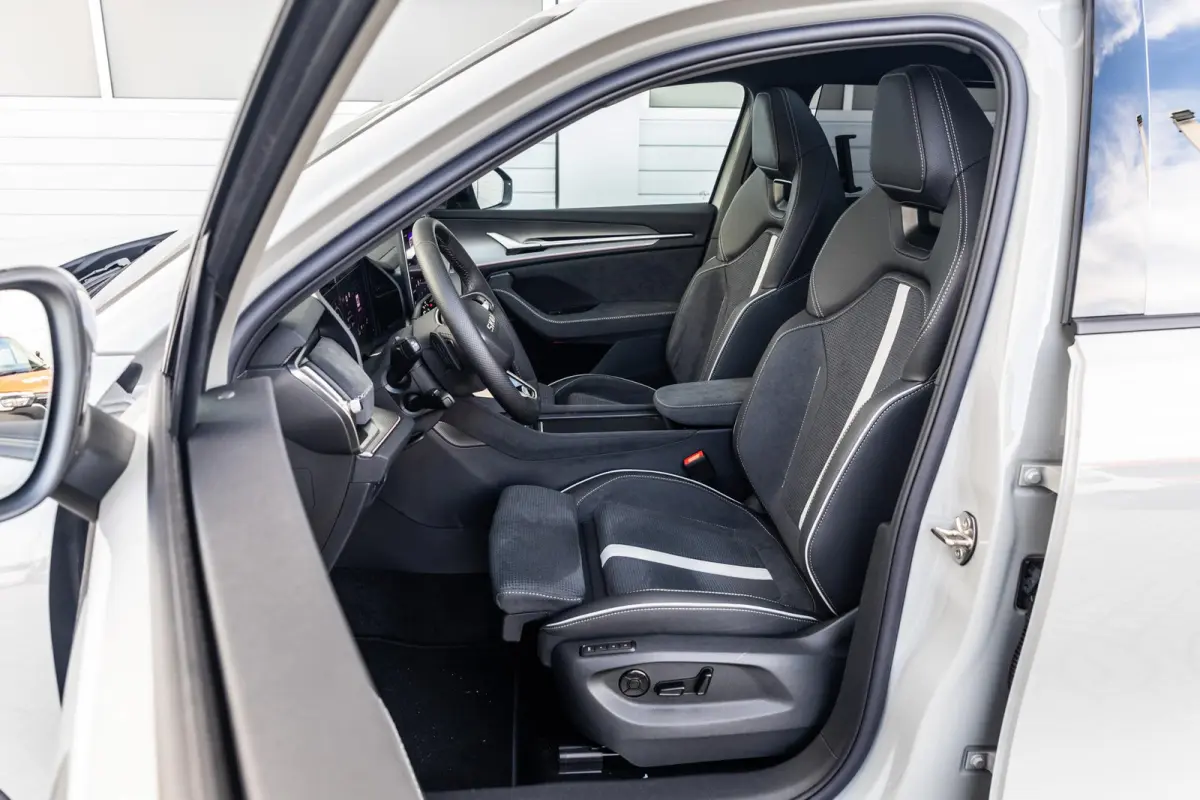 1.5 TSI 204pk PHEV Sportline Business | Comfort Pakket | Winter Pakket