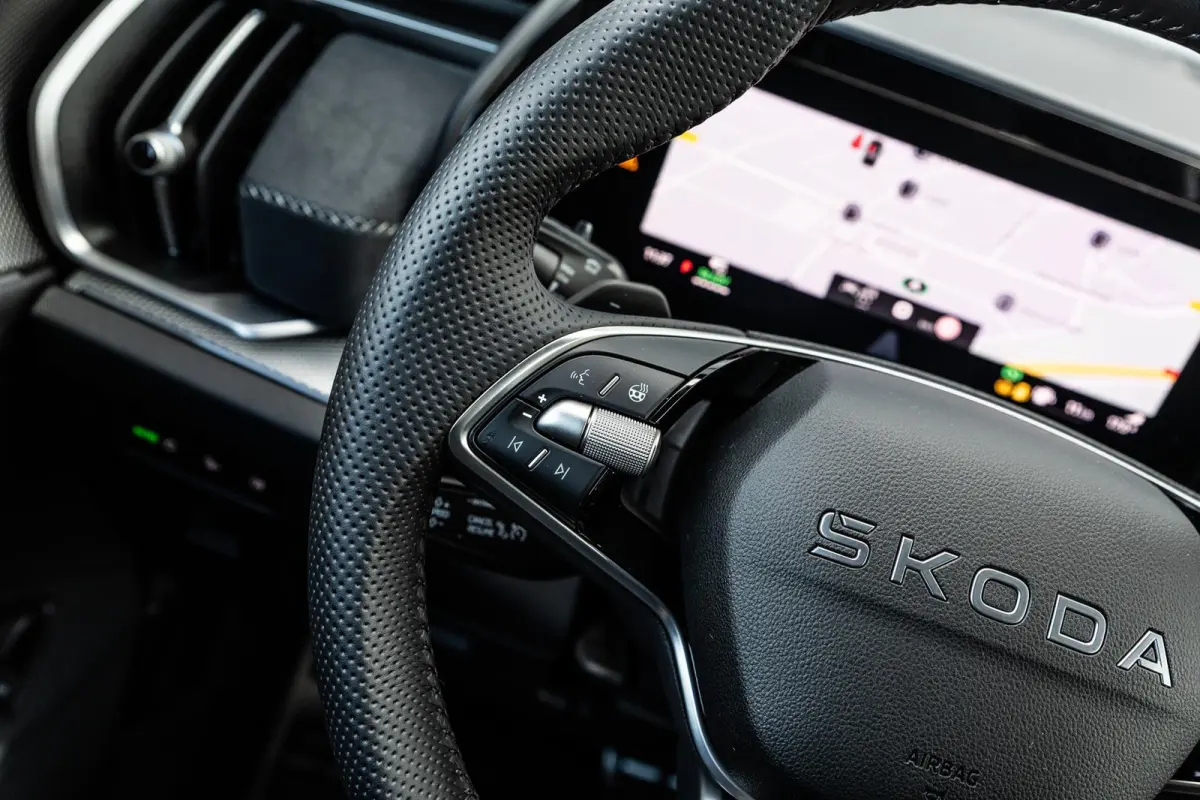 1.5 TSI 204pk PHEV Sportline Business | Comfort Pakket | Winter Pakket