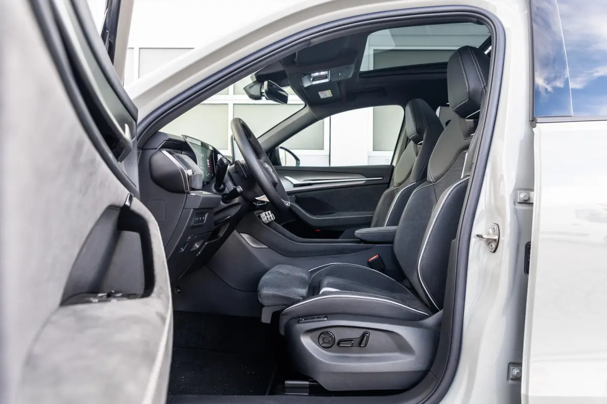 1.5 TSI 204pk PHEV Sportline Business | Comfort Pakket | Winter Pakket