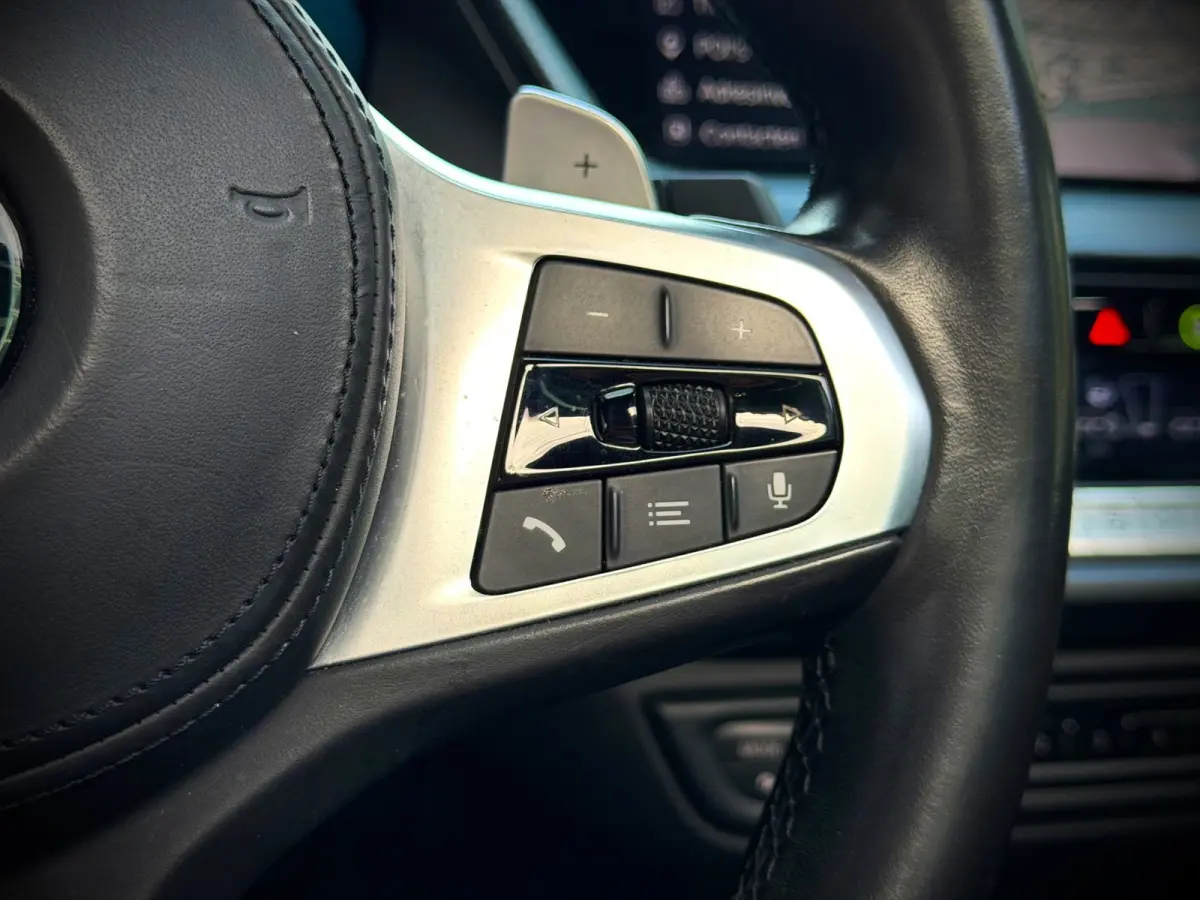 M135i xDrive | PANO | VIRTUAL | KUIPSTOELEN | SFEERVERLICHTING |