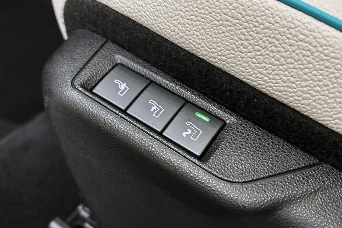 La Prima 54 kWh Leder Stoelverwarming Massage Keyless Camera