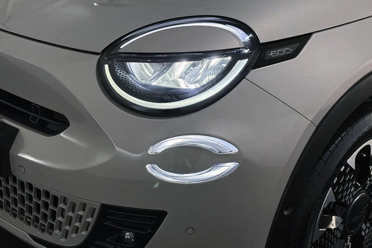 La Prima 54 kWh Leder Stoelverwarming Massage Keyless Camera