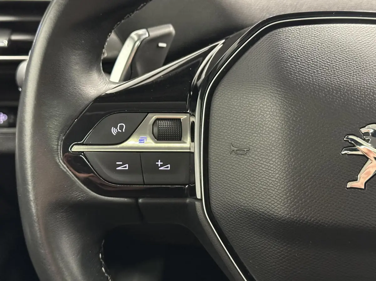 1.2 PureTech Allure|Pano|Carplay|Camera|Trekhaak|