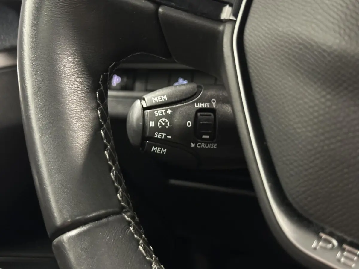 1.2 PureTech Allure|Pano|Carplay|Camera|Trekhaak|
