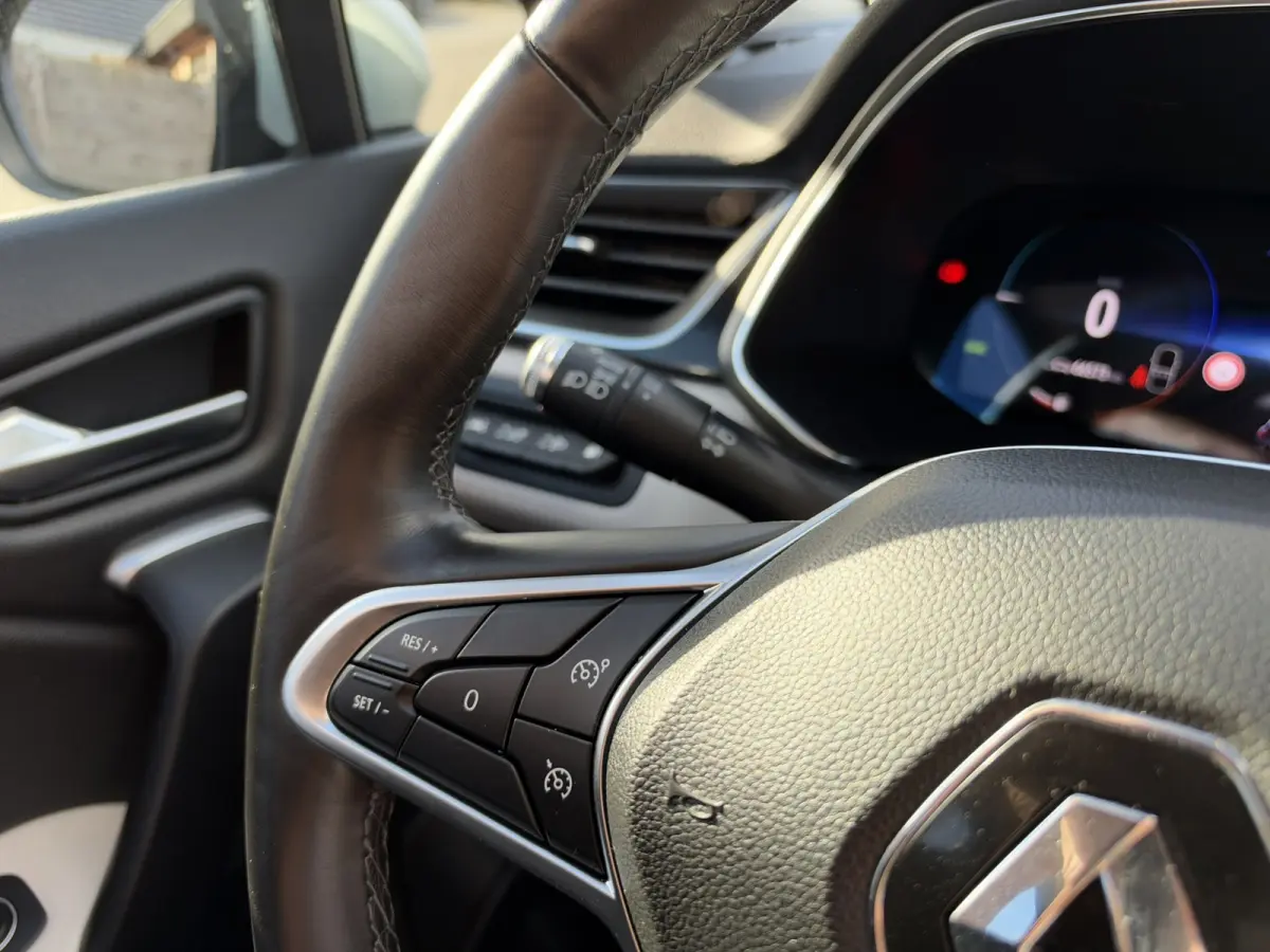 1.6 E-Tech Plug-in Hybrid 160 Intens | Afn. Trekhaak | Panorama | 360 Camera