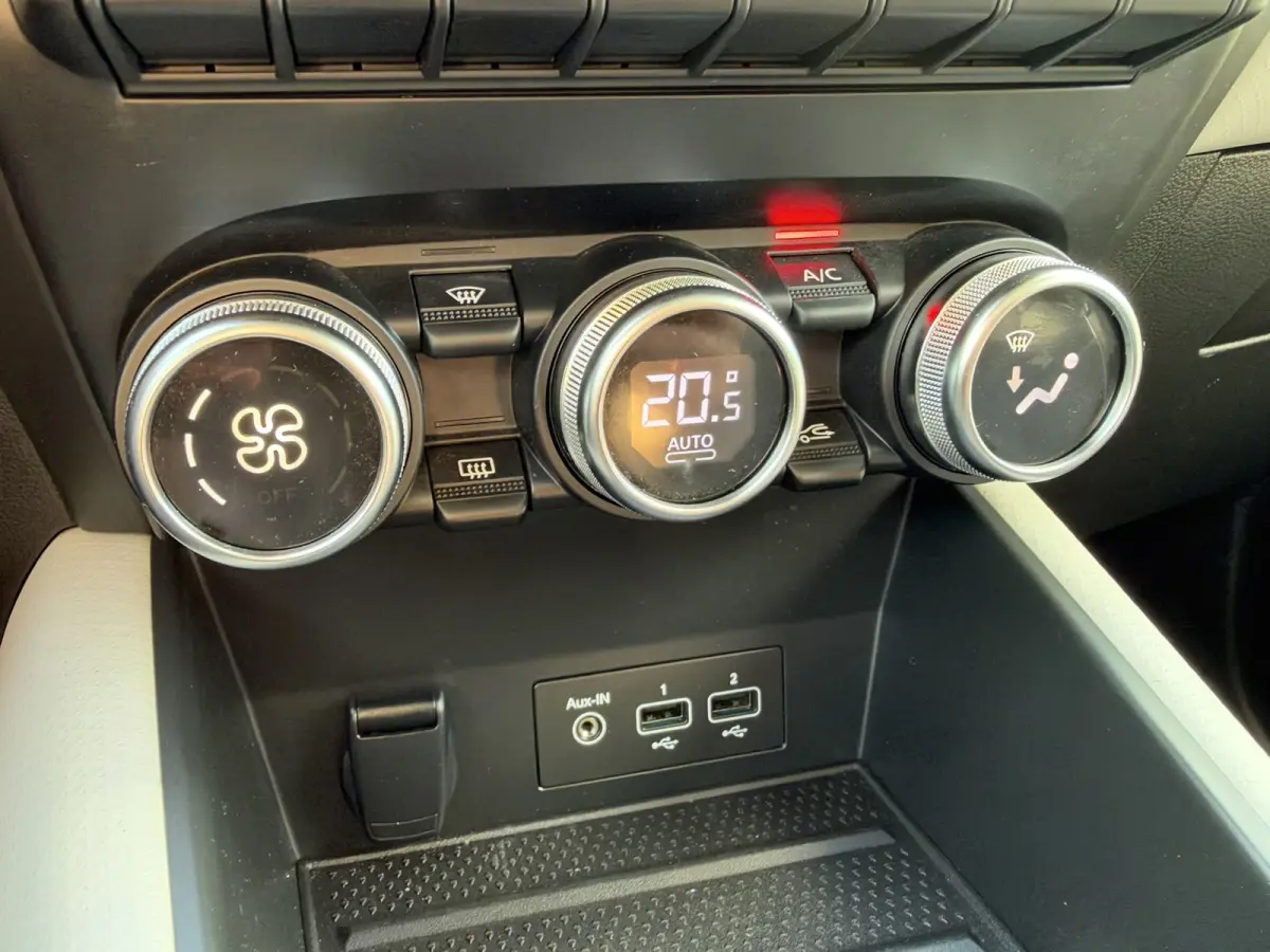 1.6 E-Tech Plug-in Hybrid 160 Intens | Afn. Trekhaak | Panorama | 360 Camera