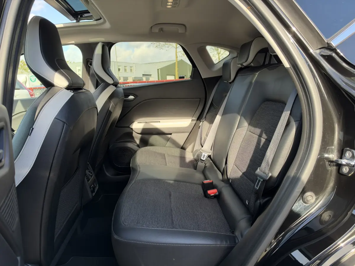 1.6 E-Tech Plug-in Hybrid 160 Intens | Afn. Trekhaak | Panorama | 360 Camera