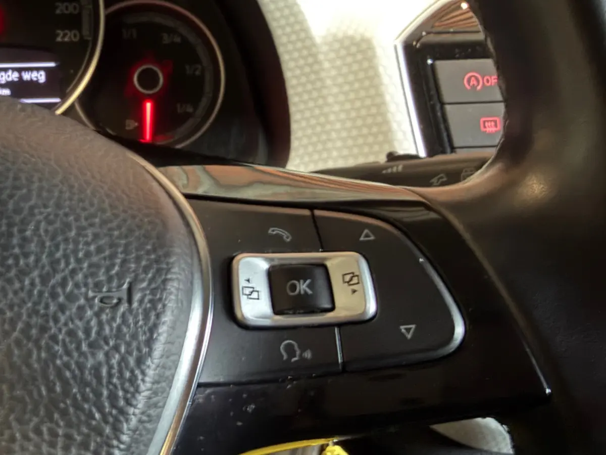 Up! 1.0 BMT move up! Airco-Stoelverw.-Cruise-Camera-Pdc-NL auto-NAP
