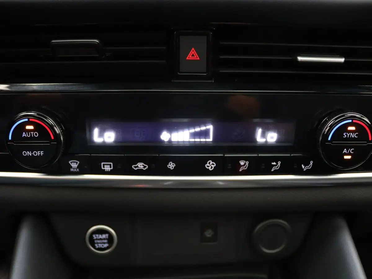 160pk MHEV Xtronic Tekna Apple Carplay/Android Auto | Climate